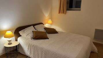 2 dormitoris i roba de llit