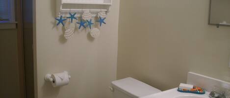 Jabón y papel de baño