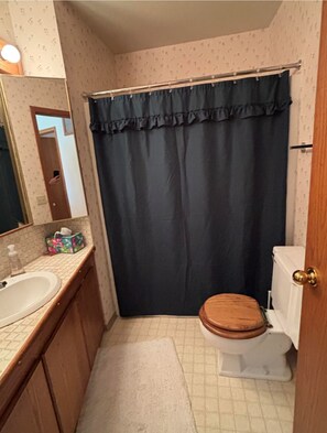 Towels, toilet paper