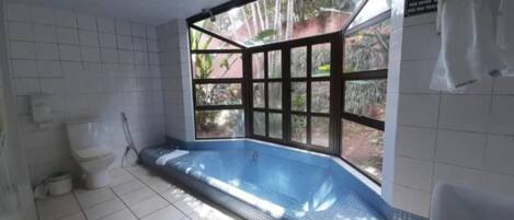 Svit Superior | Badrum | Handdukar och toalettpapper