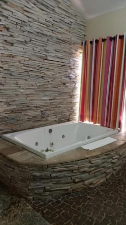 Deluxe Suite. Pousada Monjolo