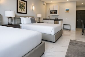 Premium bedding, pillowtop beds, iron/ironing board, free WiFi - Bella Signature Suites  (Nassau)