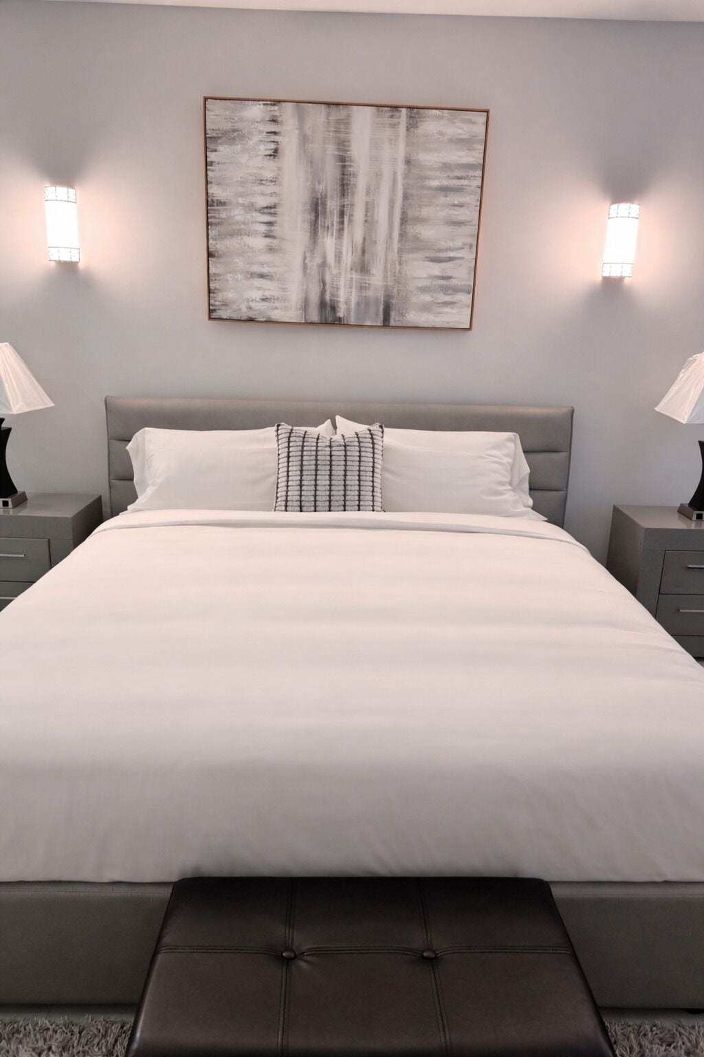 Exclusive Room | Peralatan tempat tidur premium, tilam berlapik, seterika/papan seterika 