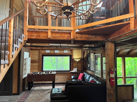 Interior. Sugar Brook “Off Grid” Glamping