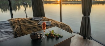 Luxury Off-Grid Dream in Hamra National Park.