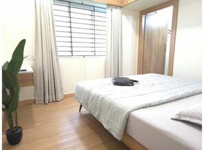 WiFi, bed sheets