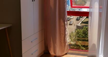 Central/1 Bedroom/New/FullKitchen/WorkSpace