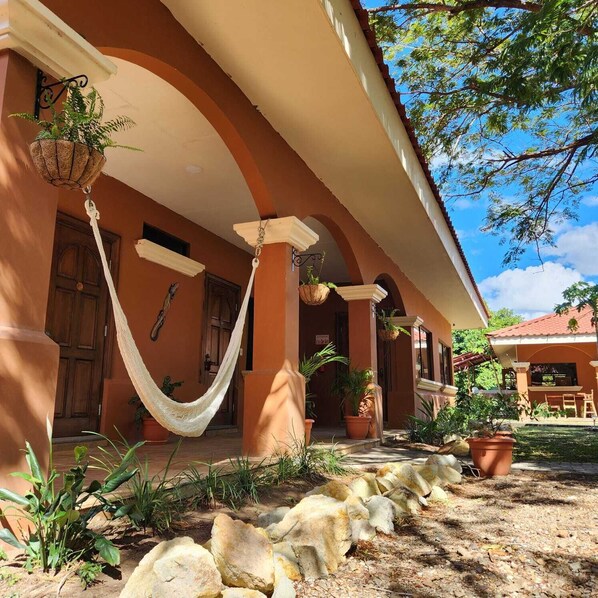 Individuell dekoriert, individuell eingerichtet, Verdunkelungsvorhänge