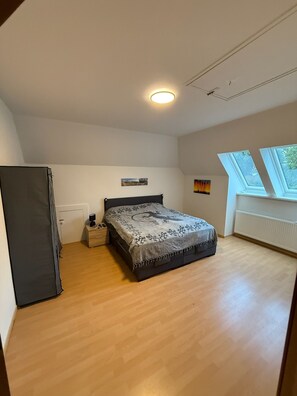 2 bedrooms, WiFi, bed sheets - Cozy vacation apartment on the edge of the forest - ideal for nature lovers & families (Bark)