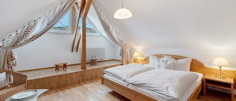 2 bedrooms, WiFi, bed sheets