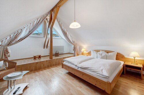 Apartment 'Bergblick' with Balcony and Wi-Fi