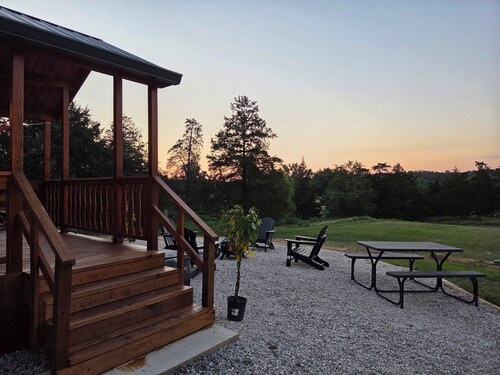 Flint Rock Cabins - The Spear