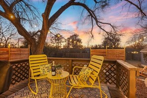 Terrace/patio - Tulsa Expo~Firepit~ Midtown Home (Tulsa)