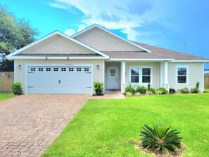 Casa, várias camas (Beachside Sunrise) | Fachada