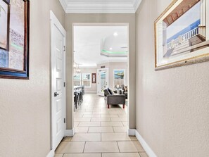 House, Multiple Beds (Beachside Sunrise) | Interior