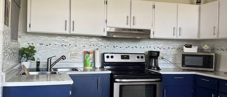 Micro-ondes, plaque de cuisson