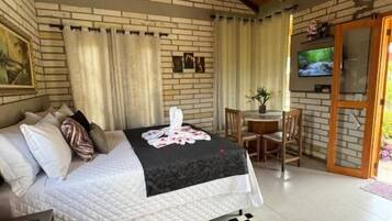 Soundproofing, free WiFi, bed sheets