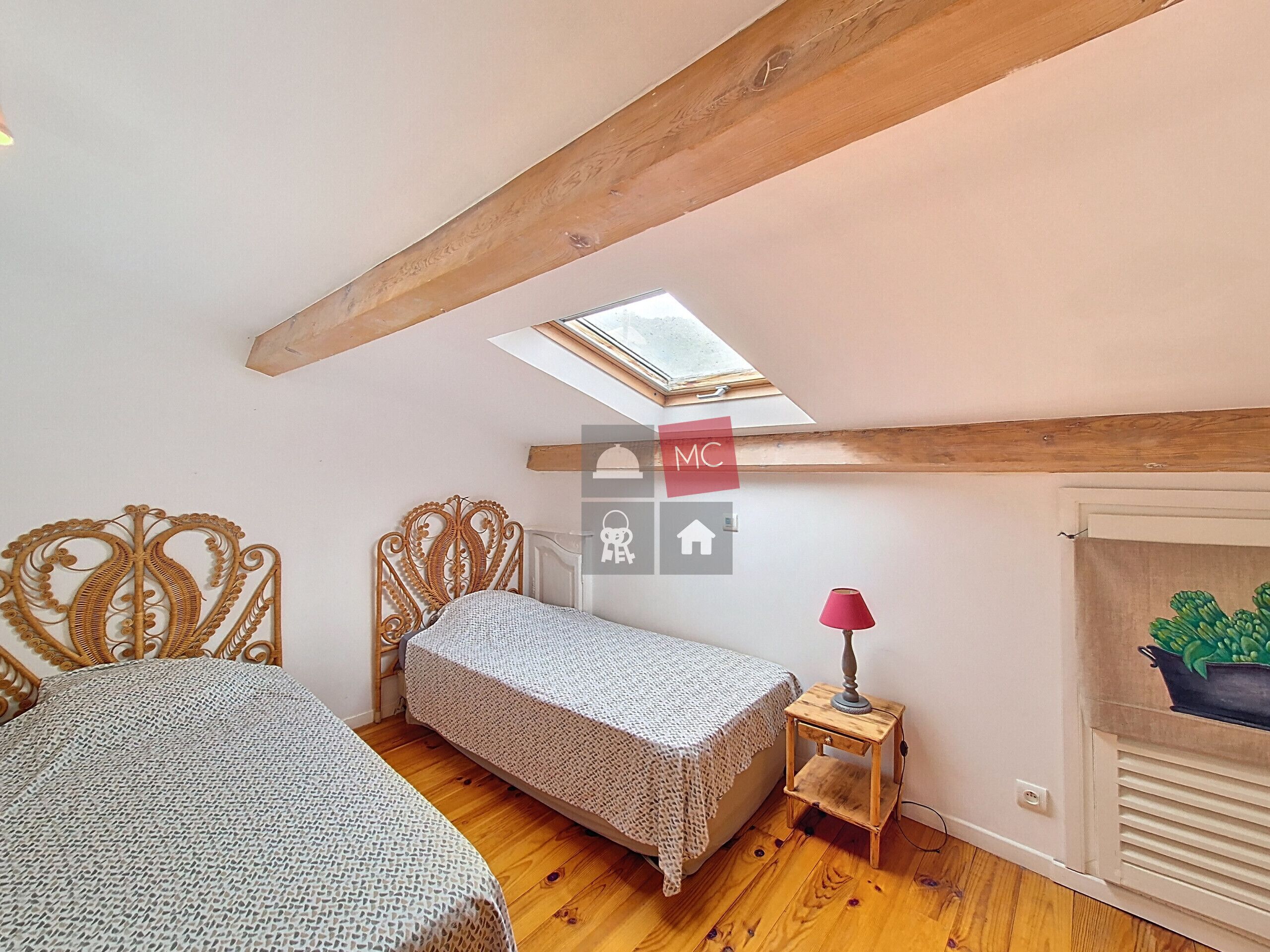 4 多间卧室、熨斗/熨衣板、免费 WiFi