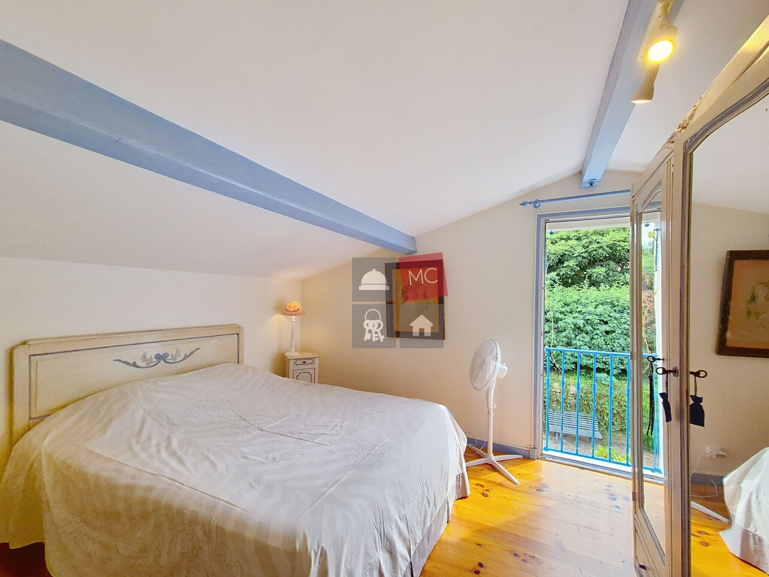 4 slaapkamers, een strijkplank/strijkijzer, gratis wifi