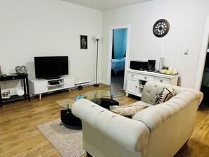 Living area - Home away from home (Chilliwack)