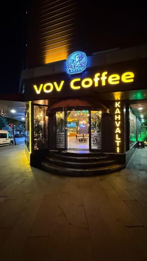 Coffee shop