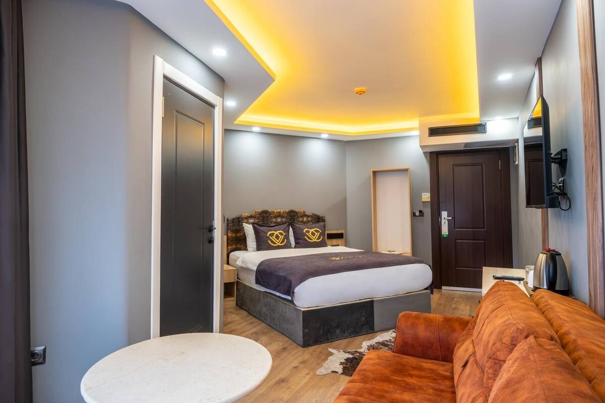Family Twin Room, Multiple Beds, Air conditioning, City View | Egyptian cotton sheets, premium bedding, memory foam beds, minibar