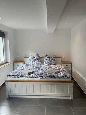 2 soverom og sengetøy