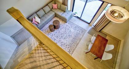 New A-Frame Cabin by Des Moines: Milkweed theme