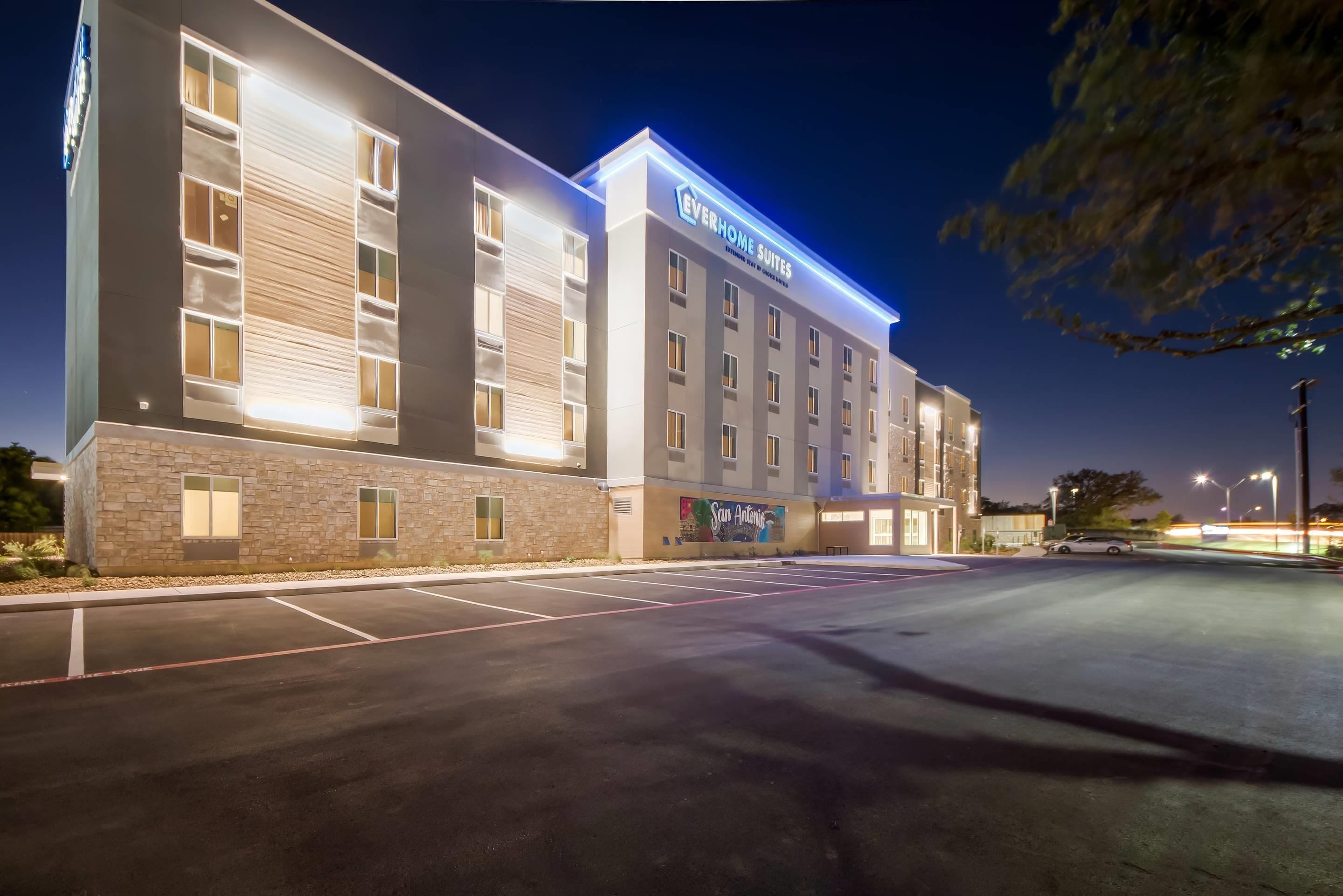 Foto - Everhome Suites San Antonio Lackland near SeaWorld by Choice Hotels