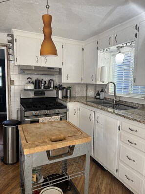 Microwave, oven, stovetop, dishwasher