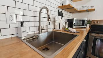 Microwave, oven, stovetop, dishwasher