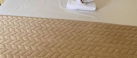 Internet, bed sheets