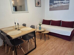 Dining - Apartment Bijonda near Arena Pula - One Bedroom Apartment (Pula)