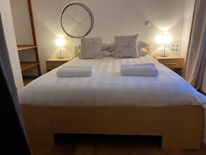 6 Schlafzimmer, Bügeleisen/Bügelbrett, WLAN, Bettwäsche