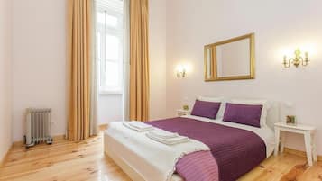 6 habitaciones, tabla de planchar con plancha, wifi y ropa de cama