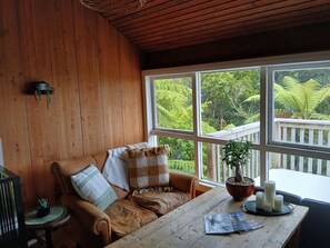 Living area - Tui Hill "Nestled in Nature" (Fox River)