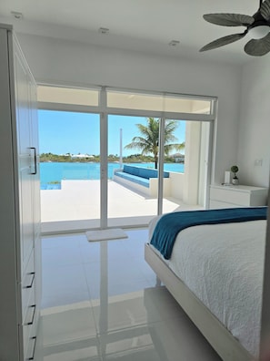 3 bedrooms, in-room safe, iron/ironing board, free WiFi