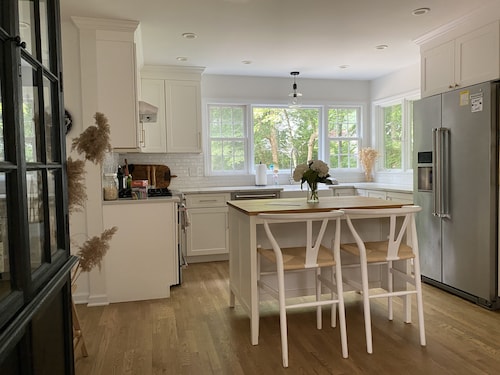 Cozy Coastal Retreat w/ Detached Office Near NYC