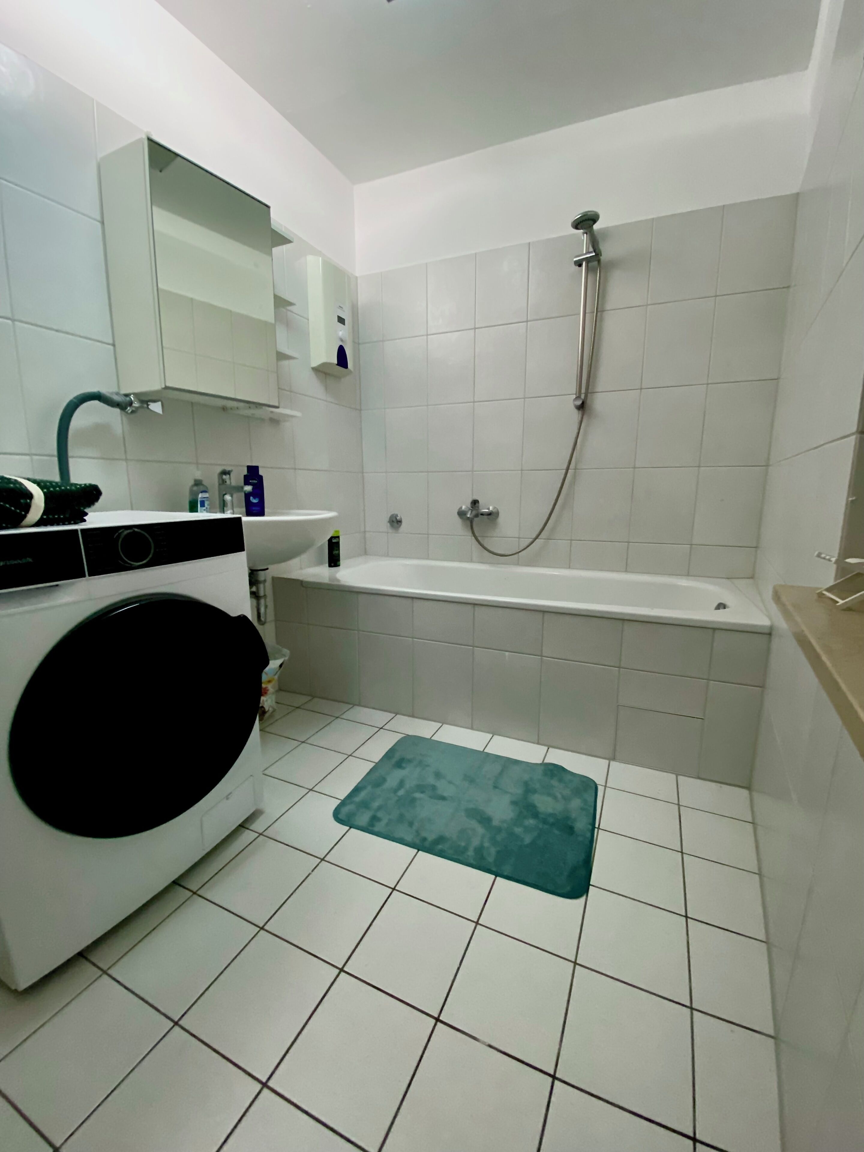 Handtücher, Seife, Toilettenpapier