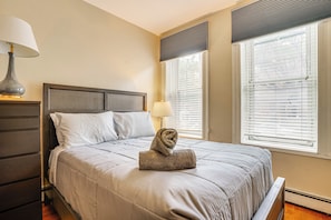 1 chambre, fer et planche à repasser, accès Internet, draps fournis