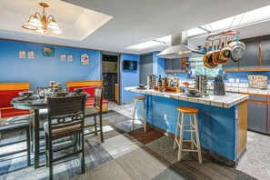 Dining - Family Retreat 2 Mi to Santa's House: Pets Welcome (North Pole)