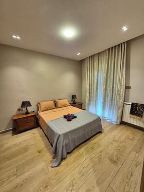 Bügeleisen/Bügelbrett, WLAN, Bettwäsche