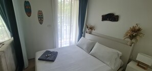 Iron/ironing board, WiFi, bed sheets - Studio in Boat Avenue close of everythin (Choeng Thale)