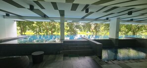 Pool - Studio in Boat Avenue close of everythin (Choeng Thale)