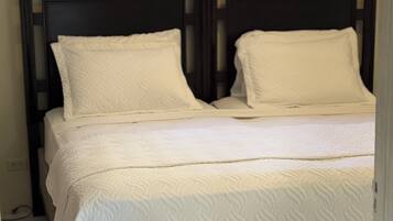 2 bedrooms, iron/ironing board, WiFi, bed sheets