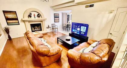 Close to Sunland Park Cozy Family Home