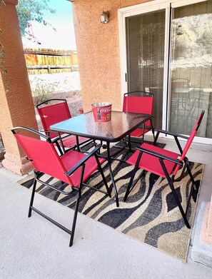 Outdoor dining