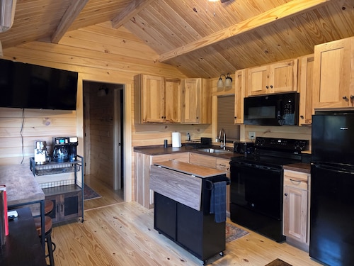 Flint Rock Cabins - The Arrow