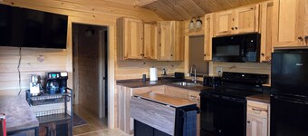 Flint Rock Cabins - The Arrow