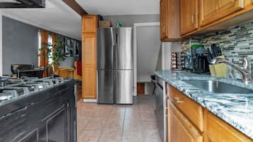 Micro-ondas, fogão, cooktop, lava-louças